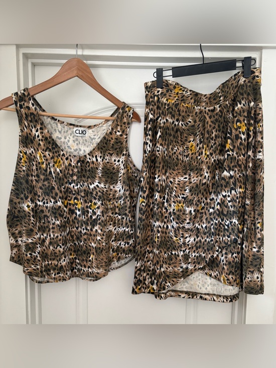 Clio Dresses & Skirts - Clio VINTAGE Animal Print Tank and Skirt Set